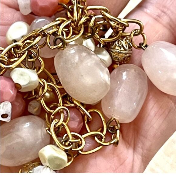 Premier Design gold tone pink beaded bracelet - Picture 5 of 8